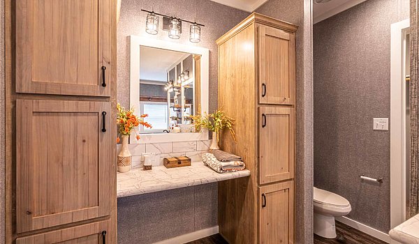 景色76 Keystone The Magnum 76 KH30764M by Palm Harbor Homes - Palm
